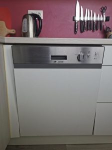 Built-in dishwasher