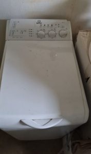 Automatic washing machine Indesit WITL 85 top loading