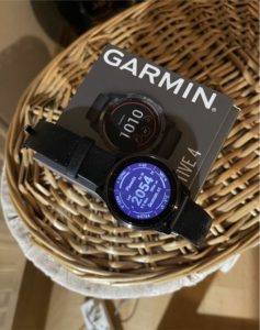 Sportovní hodinky Garmin Vivoactive 4