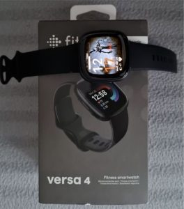 Fitbit versa 4, GPS and watch payment