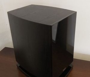 Subwoofer Magnát.