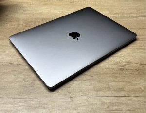 MacBook Pro - 13'' TouchBar - 512GB - NEW battery