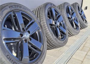 Originál sada pro VW T5 T6 s pneu 255/40 r19