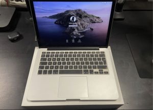 Apple Macbook Pro 13 Retina 256Gb/8Gb warranty 6m