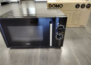 Microwave oven - 28 liters - NEW