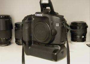 Canon EOS 50D - body with grip