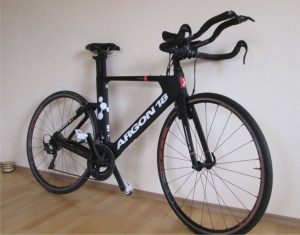 Argon 18 Triathlon bike very little used Made in Canada