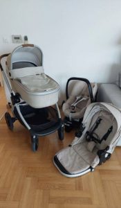 Maxi Cosi 3 in 1 stroller for Sale