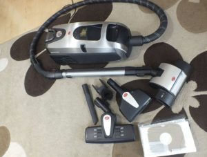 Lux Intelligence D950 vacuum cleaner complete set with dusting heads with warranty