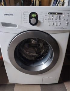 Samsung washing machine for sale in brand new clean condition