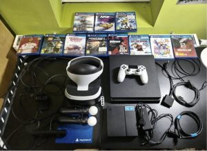 For sale PS4 + Psvr with PS MOVE and V2 PS Camera + 11 Games