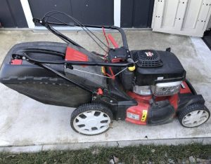 MTD53Spkvhw self-propelled 1.5-year-old lawnmower with Kawasaki gasoline engine for sale