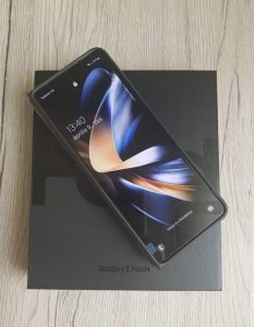 Samsung Galaxy Z Fold 4 12+512GB DS, fekete