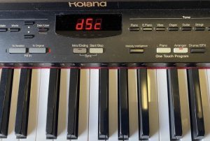 Roland KR 370 piano electric piano