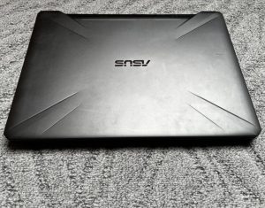 Asus Tuf Gaming FX505GE gamer laptop